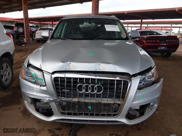2011 Audi Q5 3.2L Premium Plus with VIN WA1DKAFPXBA063247, listed as a IAAI auction lot 41240885 with 110,412 mi miles. Bid and sale history available at carsss.com. Image 6.