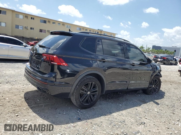 2022 Volkswagen Tiguan SE R-Line Black z VIN 3VVCB7AXXNM080652, wystawiony jako Copart lot #51249185 z przebiegiem 53 996 mil mil oraz Nie do naprawy • Non repairable. Historia ofert i sprzedaży dostępna na DreamBid. Obrazek 3.