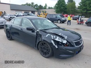 2010 Honda Accord EX z VIN 1HGCP2F77AA007596, wystawiony jako IAAI lot #39897226 z przebiegiem 138 635 mil mil oraz . Historia ofert i sprzedaży dostępna na DreamBid. Obrazek 1.