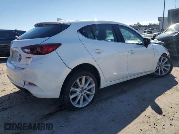 2017 Mazda 3 Grand Touring z VIN 3MZBN1M31HM138804, wystawiony jako Copart lot #45202295 z przebiegiem 80 428 mil mil oraz Szkoda całkowita • Salvage title. Historia ofert i sprzedaży dostępna na DreamBid. Obrazek 3.