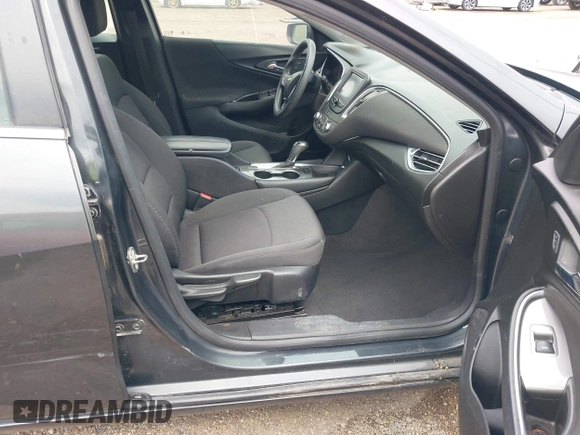 2018 Chevrolet Malibu LT z VIN 1G1ZD5ST4JF134775, wystawiony jako IAAI lot #42329196 z przebiegiem 92 527 mil mil oraz . Historia ofert i sprzedaży dostępna na DreamBid. Obrazek 5.