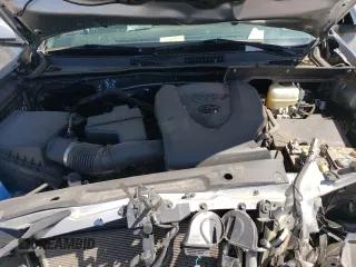 2022 Toyota Tacoma SR with VIN 3TMCZ5AN4NM470997, listed as a Copart auction lot 55165855 with 67,161 mi miles and Salvage title. Bid and sale history available at DreamBid. Image 11.