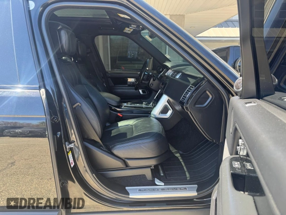 2020 Land Rover Range Rover с VIN SALGS5SE3LA592385, выставлен на аукционе Copart как лот 55535405 с пробегом 136 782 миль миль и Чистый • Clean title. История ставок и продаж доступна на DreamBid. Изображение 5.