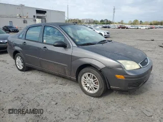 2007 Ford Focus S z VIN 1FAFP34N67W111209, wystawiony jako Copart lot #52708405 z przebiegiem 100 538 mil mil oraz Czysty tytuł • Clean title. Historia ofert i sprzedaży dostępna na DreamBid. Obrazek 4.