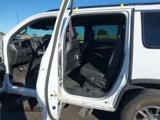 2022 Jeep Wagoneer Series I with VIN 1C4SJVAT8NS220302, listed as a IAAI auction lot 41297633 with 21,019 mi miles and . Bid and sale history available at DreamBid. Image 8.