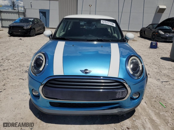 2018 MINI Hardtop 2 Door Cooper with VIN WMWXP5C57J2G61528, listed as a Copart auction lot 61517114 with 69,997 mi miles and Non Repairable. Bid and sale history available at carsss.com. Image 5.