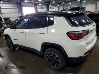 2019 Jeep Compass Trailhawk z VIN 3C4NJDDBXKT619295, wystawiony jako Copart lot #64258625 z przebiegiem 84 916 mil mil oraz Szkoda całkowita • Salvage title. Historia ofert i sprzedaży dostępna na DreamBid. Obrazek 2.