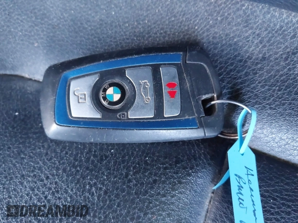 2015 BMW 4 Series 435i xDrive z VIN WBA3R5C54FK371292, wystawiony jako IAAI lot #41802908 z przebiegiem 105 737 mil mil oraz . Historia ofert i sprzedaży dostępna na DreamBid. Obrazek 11.