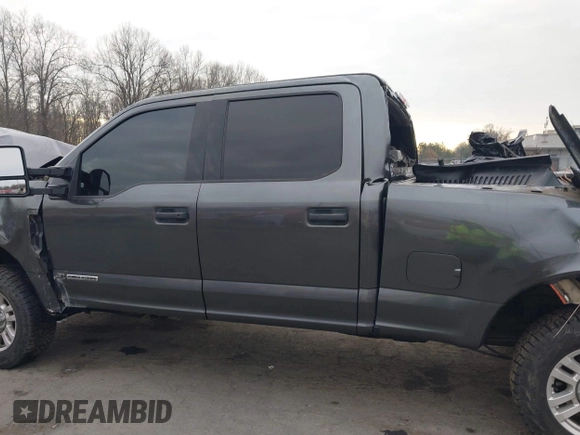 2017 Ford F-250 Lariat z VIN 1FT7W2BT1HEC02912, wystawiony jako IAAI lot #41309090 z przebiegiem 107 244 mil mil oraz . Historia ofert i sprzedaży dostępna na DreamBid. Obrazek 14.