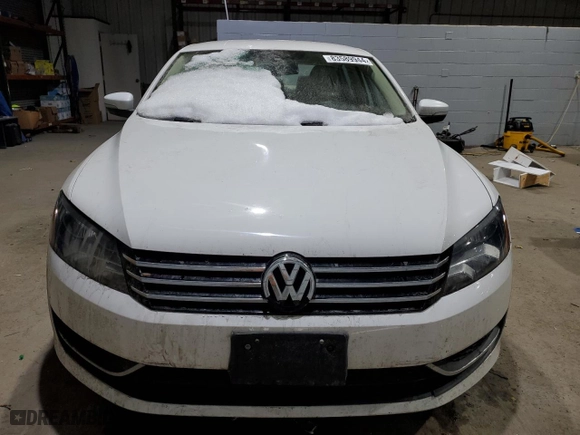 2013 Volkswagen Passat SE w/Sunroof with VIN 1VWBH7A3XDC019093, listed as a Copart auction lot 83589944 with 128,018 mi miles and Salvage Title. Bid and sale history available at carsss.com. Image 5.