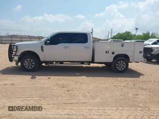 2019 Ford F-250 XL z VIN 1FT7W2B62KED67403, wystawiony jako IAAI lot #42610879 z przebiegiem 230 857 mil mil oraz . Historia ofert i sprzedaży dostępna na DreamBid. Obrazek 14.