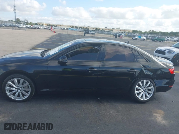 2017 Audi A4 Premium z VIN WAUGNAF42HN008791, wystawiony jako IAAI lot #42206696 z przebiegiem 101 527 mil mil oraz . Historia ofert i sprzedaży dostępna na DreamBid. Obrazek 14.