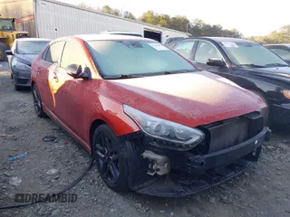 2020 Kia Forte GT-Line z VIN 3KPF34AD7LE167672, wystawiony jako IAAI lot #41312641 z przebiegiem 64 569 mil mil oraz . Historia ofert i sprzedaży dostępna na DreamBid. Obrazek 1.