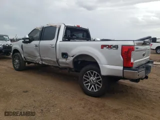2017 Ford Super Duty F-250 SRW Lariat with VIN 1FT7W2BT1HEB57728, listed as a Copart auction lot 61500694 with 271,849 mi miles and Salvage Title. Bid and sale history available at carsss.com. Image 2.