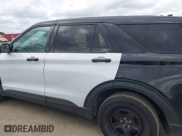 2021 Ford Police Interceptor Utility z VIN 1FM5K8AB1MGA24900, wystawiony jako IAAI lot #41146753 z przebiegiem 87 619 mil mil oraz . Historia ofert i sprzedaży dostępna na DreamBid. Obrazek 13.