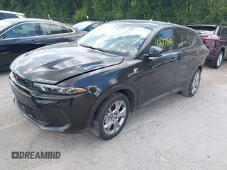 2024 Dodge Hornet R/T с VIN ZACPDFCW2R3A25907, выставлен на аукционе IAAI как лот 42697908 с пробегом 25 131 миль миль и . История ставок и продаж доступна на DreamBid. Изображение 2.