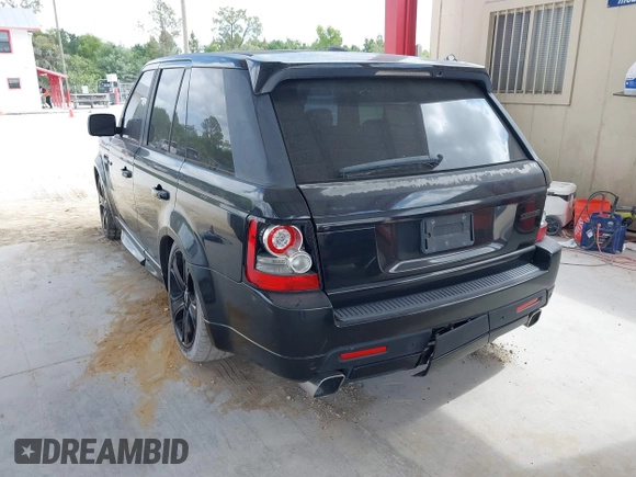 2013 Land Rover Range Rover Sport SC with VIN SALSH2E40DA799828, listed as a IAAI auction lot 42146561 with 163,740 mi miles. Bid and sale history available at carsss.com. Image 3.
