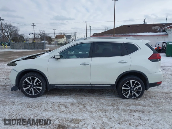 2019 Nissan Rogue SL with VIN 5N1AT2MV4KC815652, listed as a IAAI auction lot 41335282 with 47,340 mi miles. Bid and sale history available at carsss.com. Image 13.