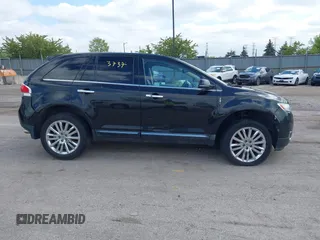 2013 Lincoln MKX with VIN 2LMDJ6JK9DBL37711, listed as a IAAI auction lot 42193737 with 188,360 mi miles. Bid and sale history available at carsss.com. Image 13.