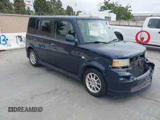 2006 Scion xB z VIN JTLKT324064048783, wystawiony jako IAAI lot #42446976 z przebiegiem 174 070 mil mil oraz . Historia ofert i sprzedaży dostępna na DreamBid. Obrazek 1.