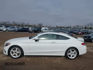 2018 Mercedes-Benz C 300 с VIN WDDWJ4KB9JF707390, выставлен на аукционе IAAI как лот 41541150 с пробегом 92 045 миль миль и . История ставок и продаж доступна на DreamBid. Изображение 14.