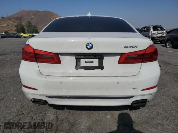 2020 BMW 5 Series 540i z VIN WBAJS1C01LCD37859, wystawiony jako Copart lot #61483155 z przebiegiem 49 087 mil mil oraz Szkoda całkowita • Salvage title. Historia ofert i sprzedaży dostępna na DreamBid. Obrazek 6.
