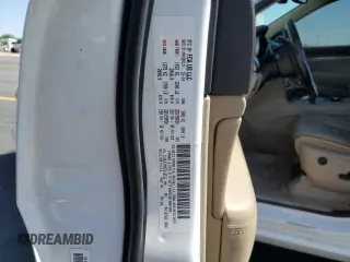 2015 Jeep Grand Cherokee Overland with VIN 1C4RJFCM4FC618516, listed as a Copart auction lot 58671455 with 221,550 mi miles and Clean title. Bid and sale history available at DreamBid. Image 13.