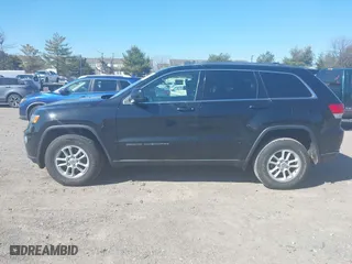 2018 Jeep Grand Cherokee Laredo E with VIN 1C4RJFAG4JC267676, listed as a IAAI auction lot 41757745 with 108,123 mi miles. Bid and sale history available at carsss.com. Image 14.