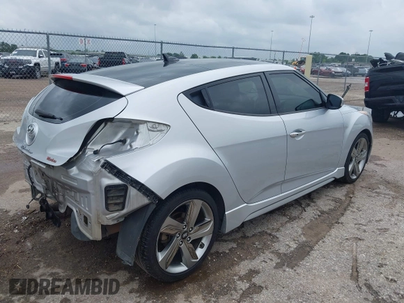 2013 Hyundai Veloster Turbo z VIN KMHTC6AE2DU122273, wystawiony jako IAAI lot #42174272 z przebiegiem 157 152 mil mil oraz . Historia ofert i sprzedaży dostępna na DreamBid. Obrazek 4.