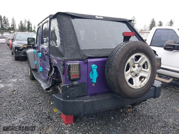 2018 Jeep Wrangler JK Unlimited Sport S with VIN 1C4BJWDG0JL847049, listed as a IAAI auction lot 41218525 with 90,588 mi miles. Bid and sale history available at carsss.com. Image 3.