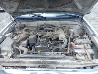 2002 Toyota Tacoma z VIN 5TEWM72N82Z048137, wystawiony jako IAAI lot #42299888 z przebiegiem 476 439 mil mil oraz . Historia ofert i sprzedaży dostępna na DreamBid. Obrazek 10.