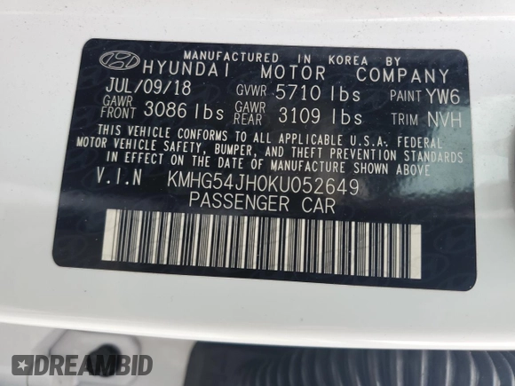 2019 Genesis G90 Ultimate with VIN KMHG54JH0KU052649, listed as a Copart auction lot 54071035 with 126,082 mi miles and Clean Title. Bid and sale history available at DreamBid. Image 12.