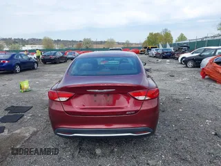 2015 Chrysler 200 Limited z VIN 1C3CCCAB7FN662177, wystawiony jako IAAI lot #42032768 z przebiegiem 64 570 mil mil oraz . Historia ofert i sprzedaży dostępna na DreamBid. Obrazek 16.