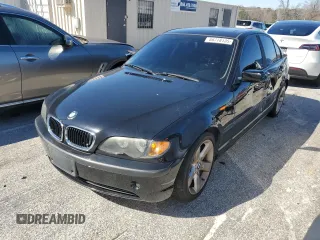 2004 BMW 3 Series 325i with VIN WBAET37424NJ42802, listed as a Copart auction lot 88778135 with 117,722 mi miles and Salvage Title. Bid and sale history available at carsss.com. Image 1.