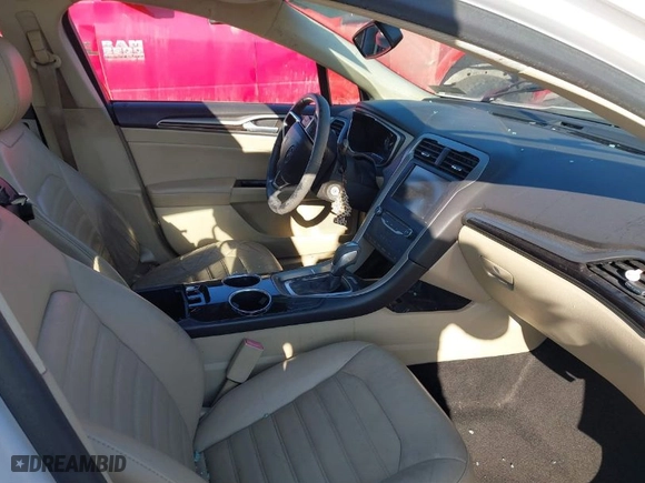 2014 Ford Fusion SE with VIN 3FA6P0HD6ER106415, listed as a IAAI auction lot 41689698 with 125,421 mi miles. Bid and sale history available at carsss.com. Image 5.