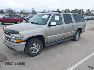 2000 Chevrolet Suburban LT with VIN 3GNFK16T6YG225016, listed as a IAAI auction lot 41702840 with 271,832 mi miles. Bid and sale history available at carsss.com. Image 2.