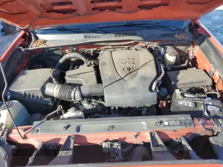 2017 Toyota Tacoma SR5 with VIN 5TFCZ5AN3HX117083, listed as a Copart auction lot 48805995 with 148,037 mi miles and Salvage Title. Bid and sale history available at DreamBid. Image 11.