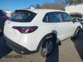 2024 Honda HR-V LX with VIN 3CZRZ1H39RM717194, listed as a IAAI auction lot 41222734 with 11,814 mi miles. Bid and sale history available at carsss.com. Image 4.
