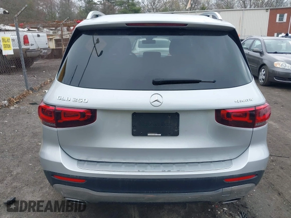 2021 Mercedes-Benz GLB 250 z VIN W1N4M4HB4MW087643, wystawiony jako IAAI lot #42049663 z przebiegiem 61 866 mil mil oraz . Historia ofert i sprzedaży dostępna na DreamBid. Obrazek 17.