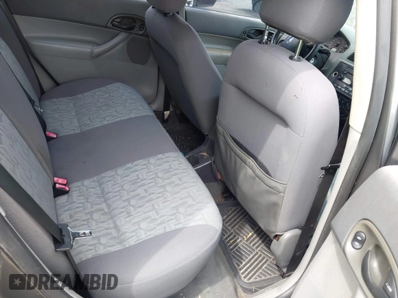 2005 Ford Focus SE with VIN 1FAFP36N35W211505, listed as a IAAI auction lot 42087016 with 256,413 mi miles and . Bid and sale history available at carsss.com. Image 8.