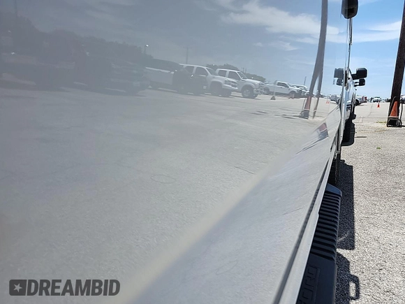 2019 Ford F-250 XL z VIN 1FT7W2B66KEC90809, wystawiony jako IAAI lot #42845140 z przebiegiem 204 526 mil mil oraz . Historia ofert i sprzedaży dostępna na DreamBid. Obrazek 31.