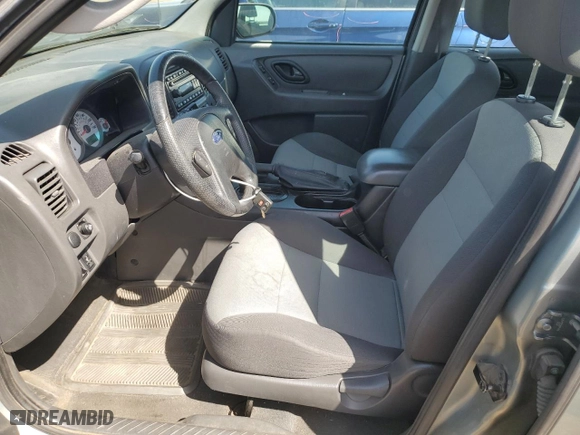 2005 Ford Escape XLS Value with VIN 1FMYU92Z45KE32184, listed as a Copart auction lot 52211135 with 149,533 mi miles and Clean Title. Bid and sale history available at carsss.com. Image 7.