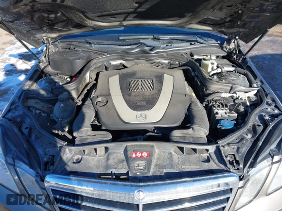 2011 Mercedes-Benz E-Class E 350 Luxury with VIN WDDHF8HB3BA348741, listed as a IAAI auction lot 41424618 with 117,306 mi miles. Bid and sale history available at carsss.com. Image 10.