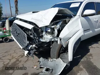 2020 Toyota Tacoma SR5 с VIN 3TMCZ5AN9LM341778, выставлен на аукционе IAAI как лот 42268274 с пробегом 64 767 миль миль и . История ставок и продаж доступна на DreamBid. Изображение 6.