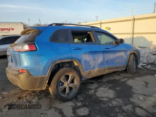 2020 Jeep Cherokee Altitude with VIN 1C4PJMLN4LD540684, listed as a Copart auction lot 42786025 with 74,541 mi miles and Salvage Title. Bid and sale history available at carsss.com. Image 3.