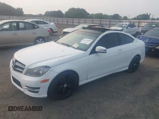 2014 Mercedes-Benz C 250 с VIN WDDGJ4HB5EG210168, выставлен на аукционе IAAI как лот 42379990 с пробегом 139 270 миль миль и . История ставок и продаж доступна на DreamBid. Изображение 2.