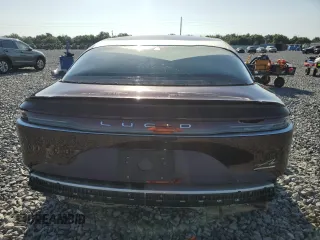 2022 Lucid Air Grand Touring z VIN 50EA1GBAXNA003291, wystawiony jako Copart lot #56681945 z przebiegiem 18 672 mil mil oraz Szkoda całkowita • Salvage title. Historia ofert i sprzedaży dostępna na DreamBid. Obrazek 6.
