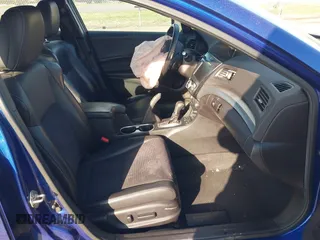 2016 Acura ILX Premium with VIN 19UDE2F89GA005733, listed as a IAAI auction lot 41986021 with 133,195 mi miles and . Bid and sale history available at DreamBid. Image 5.