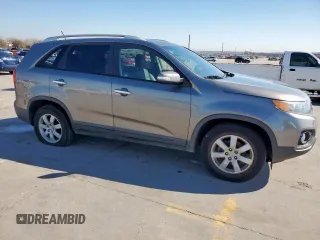2013 Kia Sorento LX with VIN 5XYKT3A6XDG385538, listed as a Copart auction lot 45999785 with 162,361 mi miles and Salvage Title. Bid and sale history available at carsss.com. Image 4.