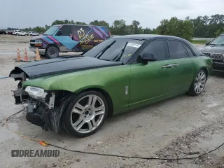 2015 Rolls-Royce Ghost z VIN SCA664S50FUX53383, wystawiony jako Copart lot #63400784 z przebiegiem Nie podano mil oraz Szkody całkowita. Historia ofert i sprzedaży dostępna na DreamBid. Obrazek 1.